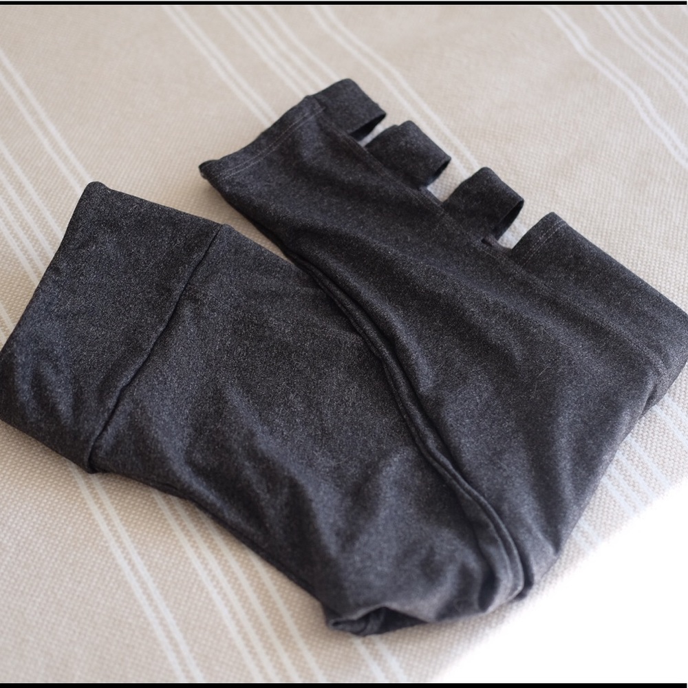 Charcoal Gray Cropped Leggings